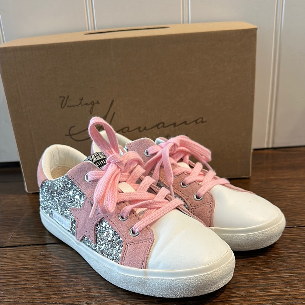 Vintage Havana Glitter size 3 Sneakers